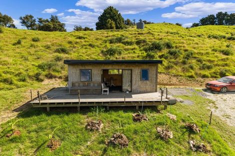 Photo of property in 957 Bull Road, Paparoa, 0193