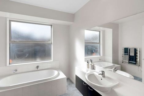 Photo of property in 24 Hemingway Place, Spencerville, Christchurch, 8083