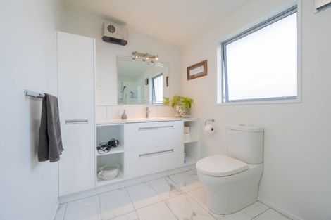 Photo of property in 27 Henry Street, Te Anau, 9600