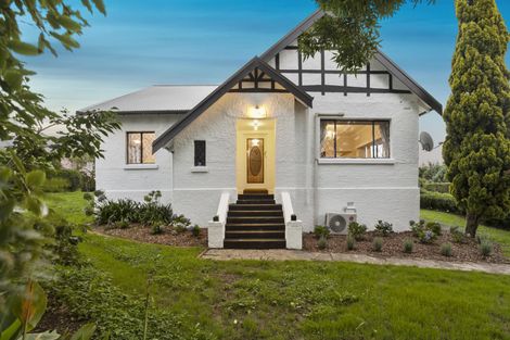 Photo of property in 855 State Highway 16, Waimauku, 0812