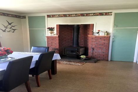 Photo of property in 22 Bowen Street, Woodville, 4920