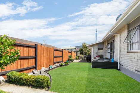 Photo of property in 20 Tawavale Street, Pukehangi, Rotorua, 3015