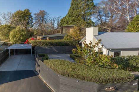 Photo of property in 142 North Parade, Richmond, Christchurch, 8013