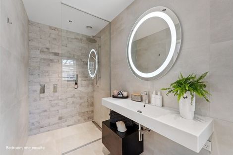 Photo of property in 8 Kotare Place, Sandspit, Warkworth, 0982