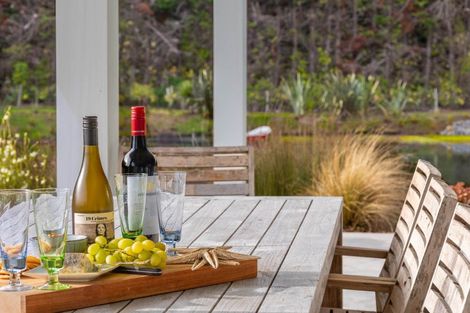 Photo of property in 32a Titoki Road, Waikanae Beach, Waikanae, 5036