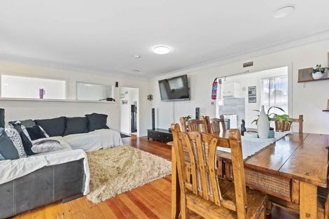 Photo of property in 12 Olive Street, Manurewa, Auckland, 2102