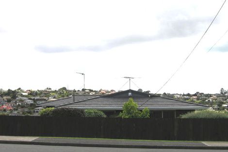 Photo of property in 46 Target Road, Totara Vale, Auckland, 0629