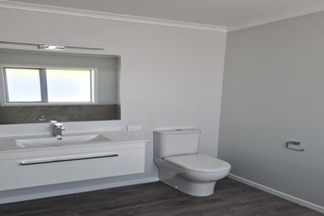 Photo of property in 658c Pioneer Highway, Highbury, Palmerston North, 4412