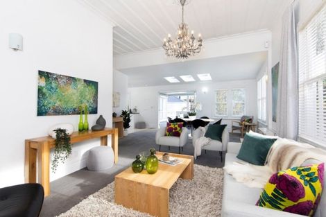 Photo of property in 34 Sentinel Road, Herne Bay, Auckland, 1011