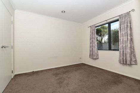 Photo of property in 35 Whitney Place, Rototuna North, Hamilton, 3210