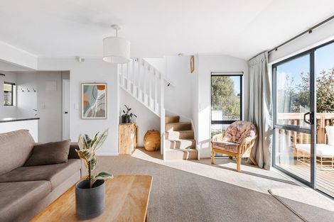 Photo of property in 12 Zachary Place, Welcome Bay, Tauranga, 3112