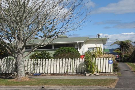 Photo of property in 4 Panorama Drive, Parahaki, Whangarei, 0112