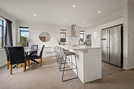 Photo of property in 22 Piripono Crescent, Pukekohe, 2120