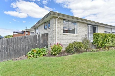Photo of property in 1/5 James Condon Place, Redwood, Christchurch, 8051