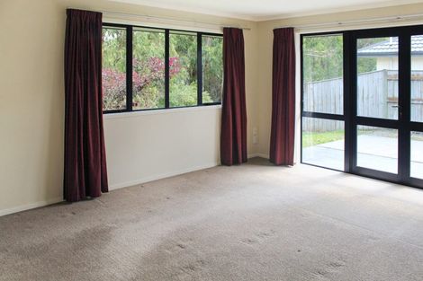 Photo of property in 68 Ruapehu Drive, Fitzherbert, Palmerston North, 4410
