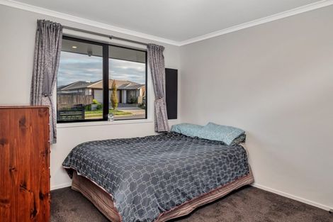 Photo of property in 2 Blacklock Road, Pyes Pa, Tauranga, 3112