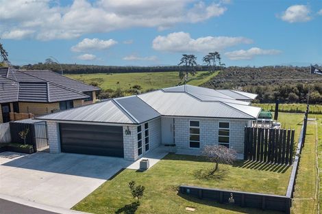 Photo of property in 3 Olly Close, Grandview Heights, Hamilton, 3200