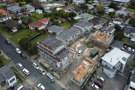 Photo of property in 3/6 Kereru Street, Henderson, Auckland, 0612