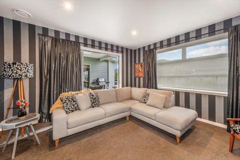 Photo of property in 18 Bree Place, Flagstaff, Hamilton, 3210