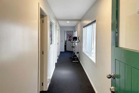 Photo of property in 289 The Terrace, Te Aro, Wellington, 6011