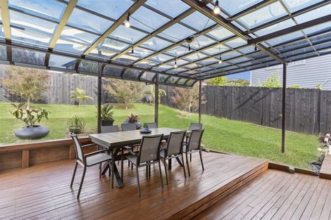 Photo of property in 84 Keri Vista Rise, Papakura, 2110