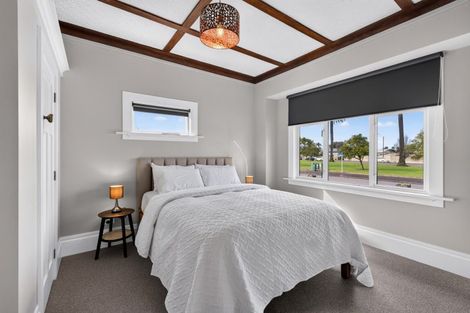 Photo of property in 203 Carlyle Street, Napier South, Napier, 4110