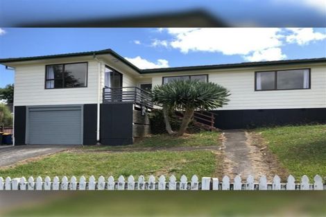 Photo of property in 19 Oreil Avenue, West Harbour, Auckland, 0618