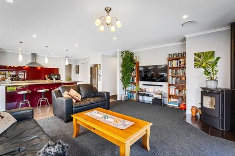 Photo of property in 38 Resolution Drive, Whitby, Porirua, 5024
