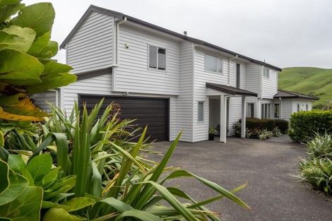 Photo of property in 10 Didsbury Grove, Churton Park, Wellington, 6037