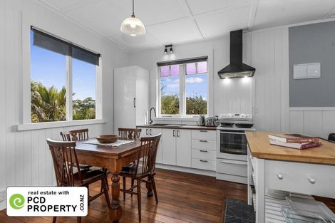 Photo of property in 2 Charles Street, Te Kamo, Whangarei, 0112