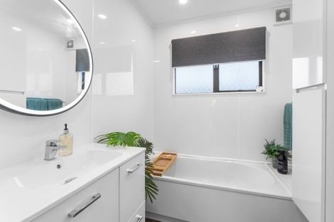 Photo of property in 187a Rangiuru Road, Otaki, 5512