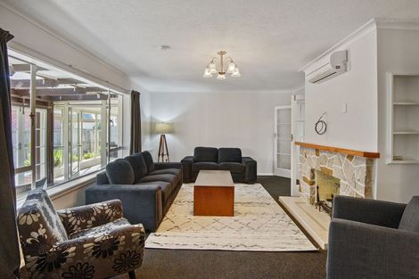 Photo of property in 76 Sawyers Arms Road, Northcote, Christchurch, 8052