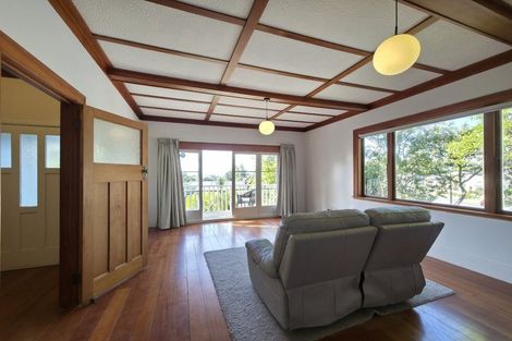 Photo of property in 2 Harvey Road, Bluff Hill, Napier, 4110