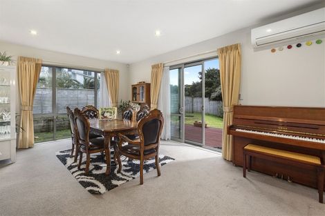 Photo of property in 5 Northbrook Close, Greenhithe, Auckland, 0632
