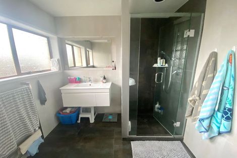 Photo of property in 2/49 Overton Road, Papatoetoe, Auckland, 2025