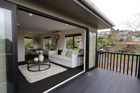 Photo of property in 141 West Harbour Drive, West Harbour, Auckland, 0618