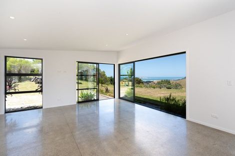 Photo of property in 1995 Waimarama Road, Waimarama, 4294