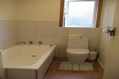 Photo of property in 15 Tyne Road, Forrest Hill, Auckland, 0620