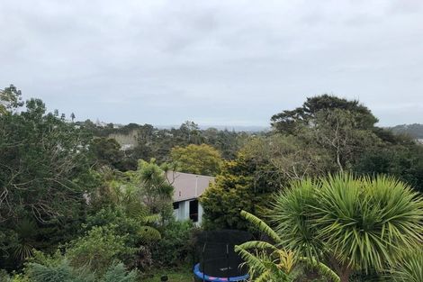 Photo of property in 2/366a Glenfield Road, Glenfield, Auckland, 0629