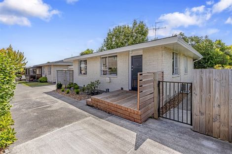 Photo of property in 2/15 Brogar Place, Casebrook, Christchurch, 8051