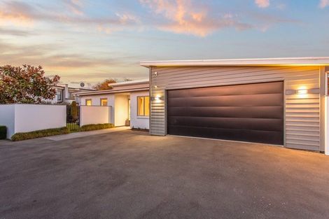 Photo of property in 70 Paparoa Street, Papanui, Christchurch, 8053