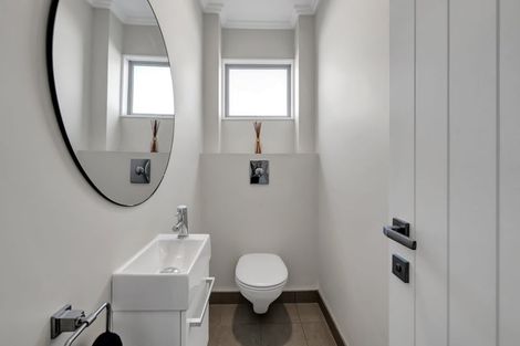 Photo of property in 18 Parkvue Drive, Bell Block, New Plymouth, 4312