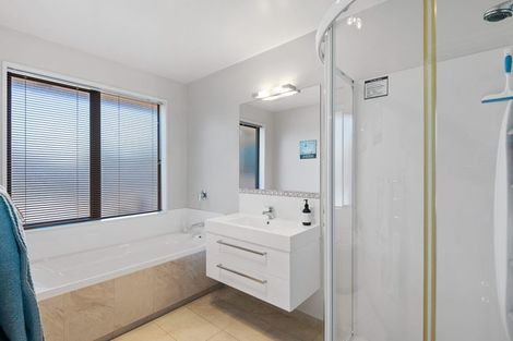 Photo of property in 7 Glen Kerran Close, Broomfield, Christchurch, 8042