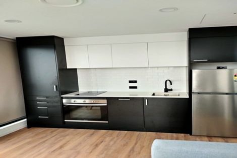 Photo of property in Queen's Residences, 2402/8 Airedale Street, Auckland Central, Auckland, 1010