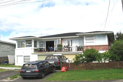 Photo of property in 1/98 Sylvan Avenue, Northcote, Auckland, 0627