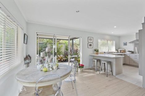 Photo of property in 6 Orewa Street, Torbay, Auckland, 0630