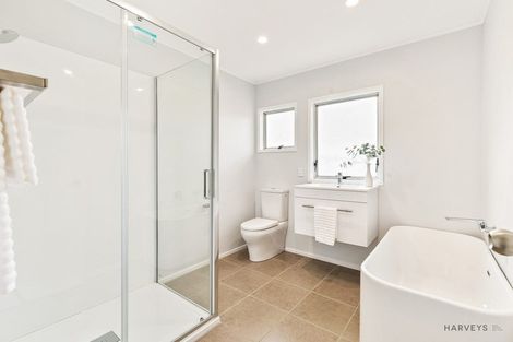 Photo of property in 1d Nandana Drive, Glen Eden, Auckland, 0602