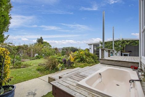 Photo of property in 86 West View Crescent, Onerahi, Whangarei, 0110