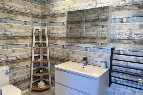 Photo of property in 16 Beach Crescent, Waikuku Beach, 7473