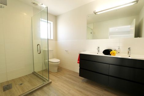 Photo of property in 5e Melia Place, Stanmore Bay, Whangaparaoa, 0932